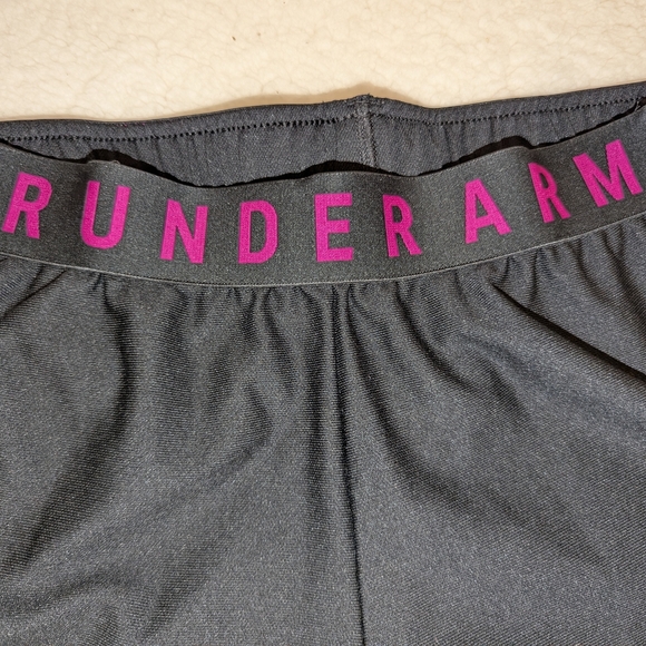 Under Armour Gray and Purple Athletic Shorts Lightweight Moisture-Wicking - Picture 3 of 8